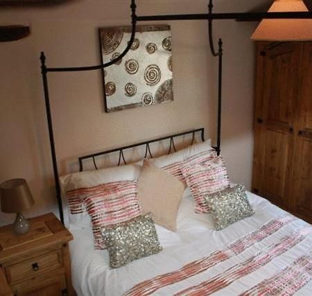 Robertsbridge Retreat At Cornhill Self Catering Apartments Kamer foto