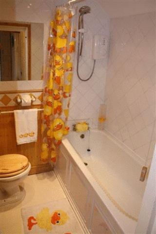 Robertsbridge Retreat At Cornhill Self Catering Apartments Kamer foto